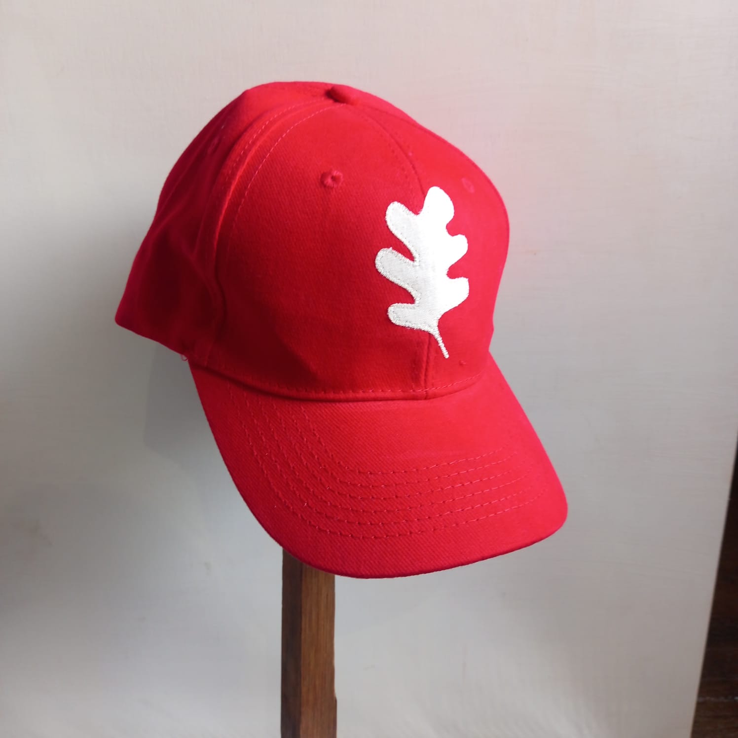 Seasons Cap red