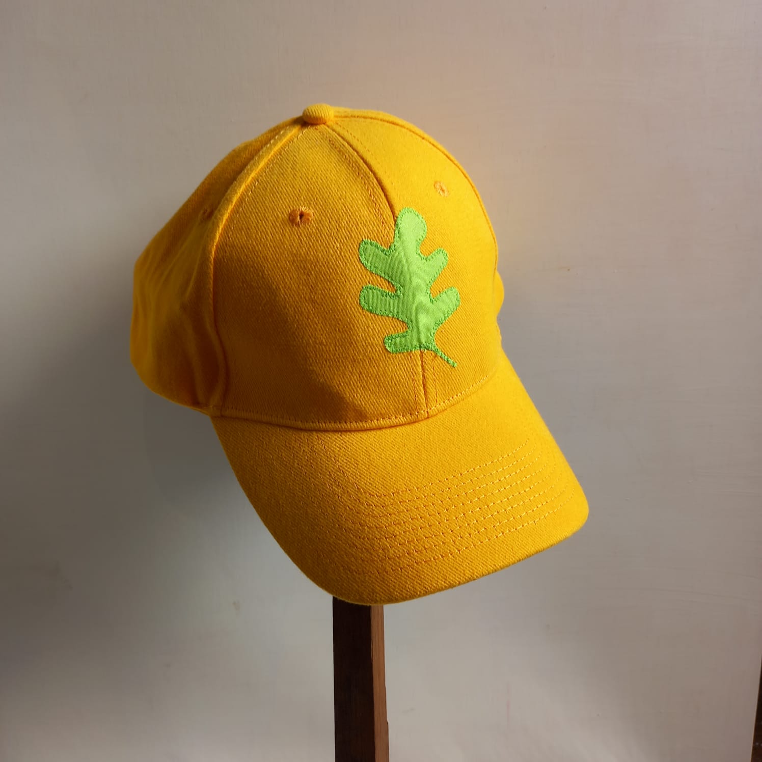 Seasons Cap yellow