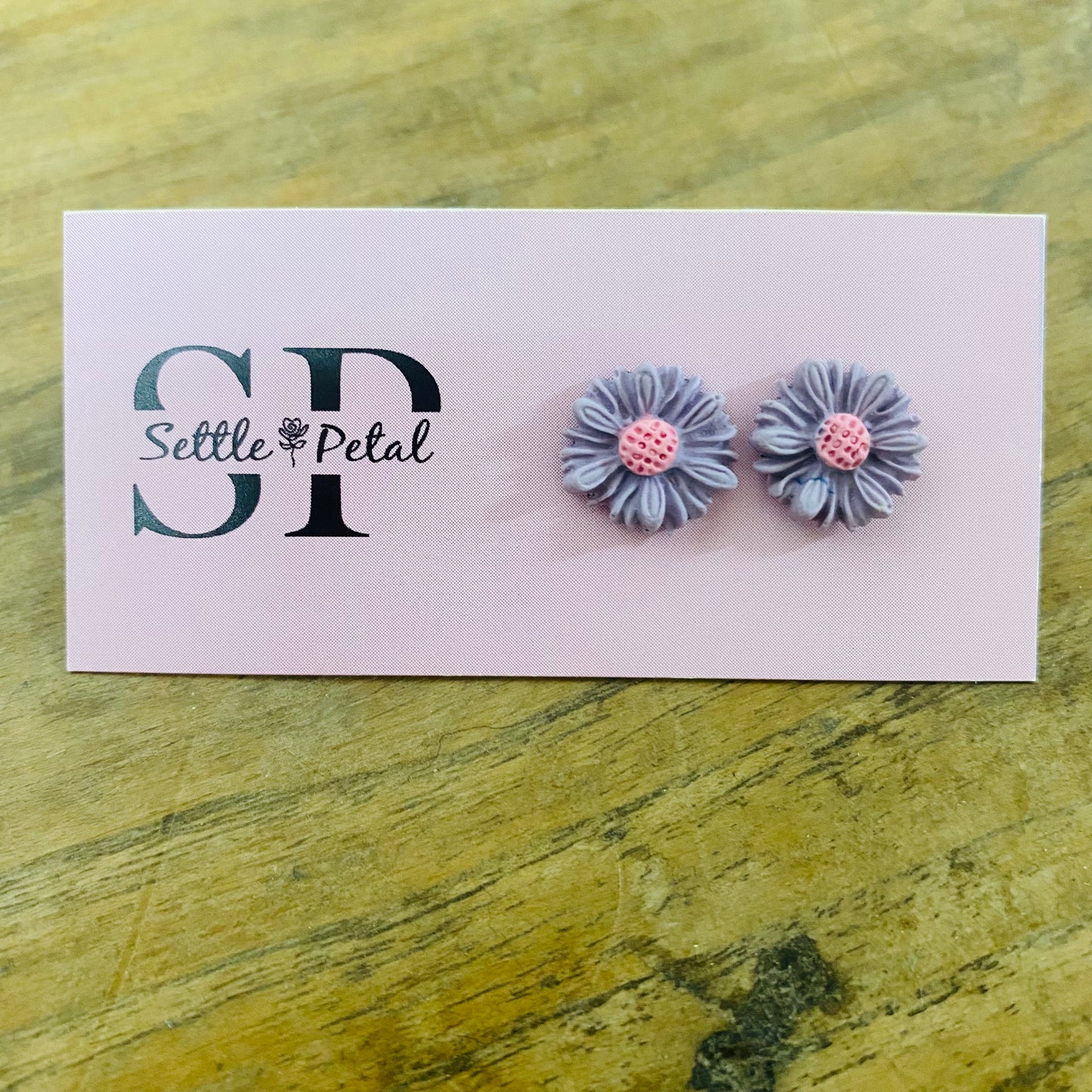 Flower Stud Earring Mauve