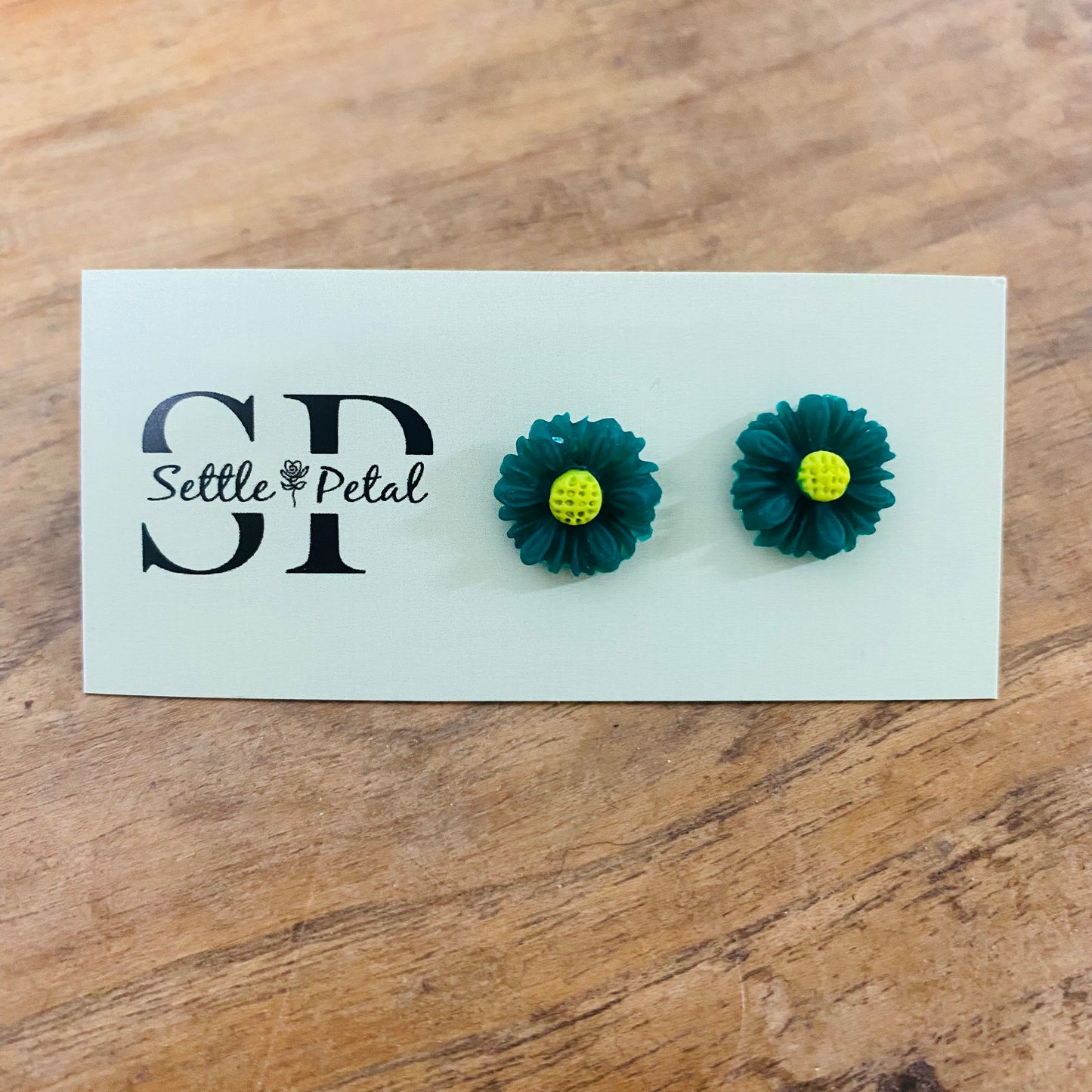 Flower Stud Earrings Dark Green