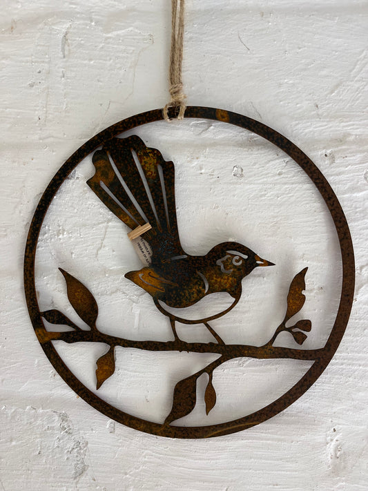 Willy Wagtail in Circle 20cm by Design 2 Fab