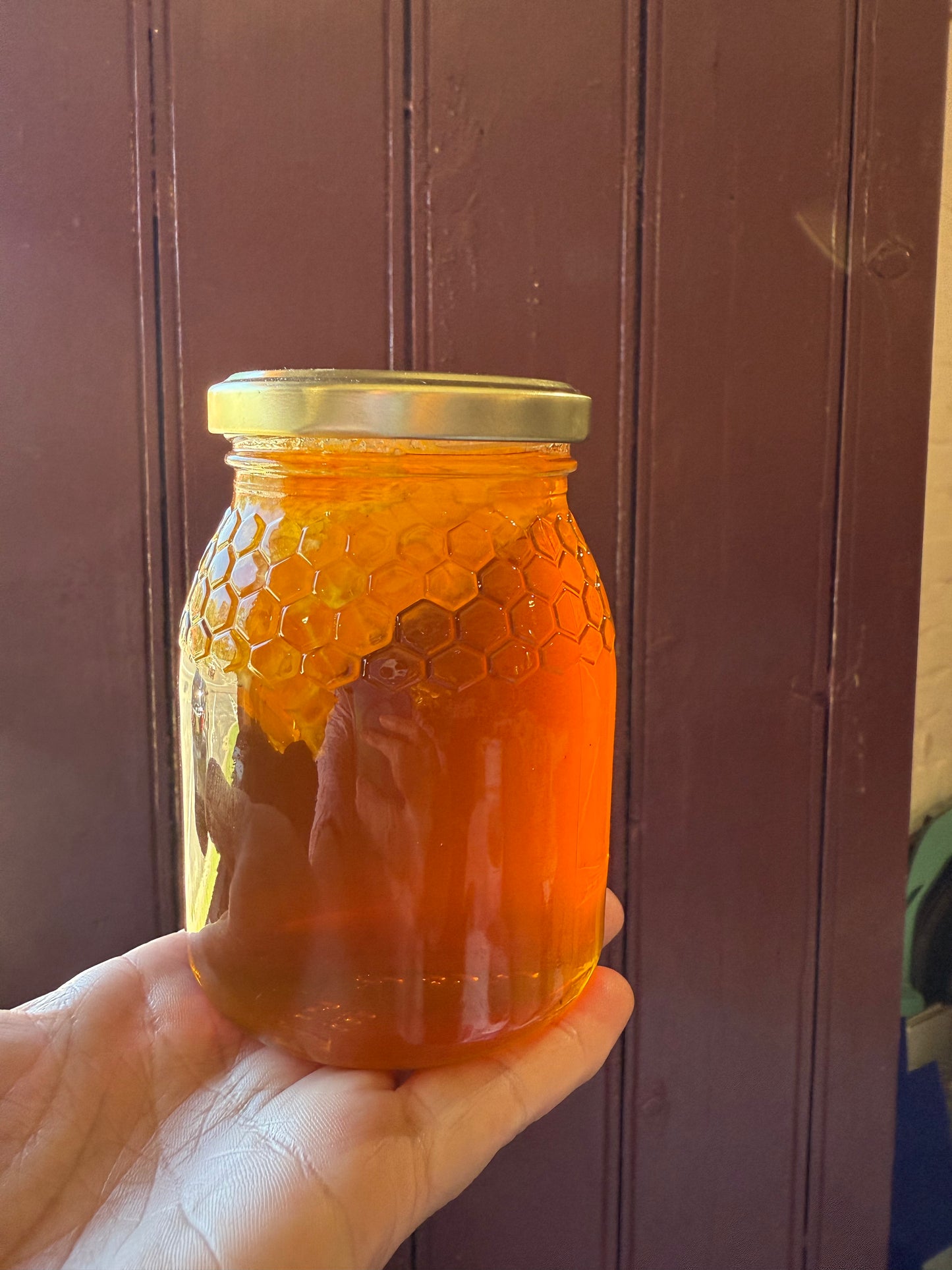 Raw Honey with honeycomb by Melibee 500g