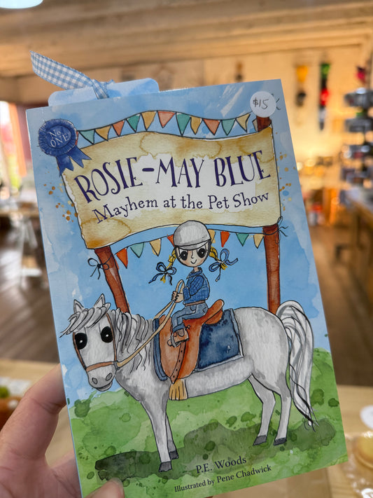 Rosie-May Blue Mayhem at the Pet Show